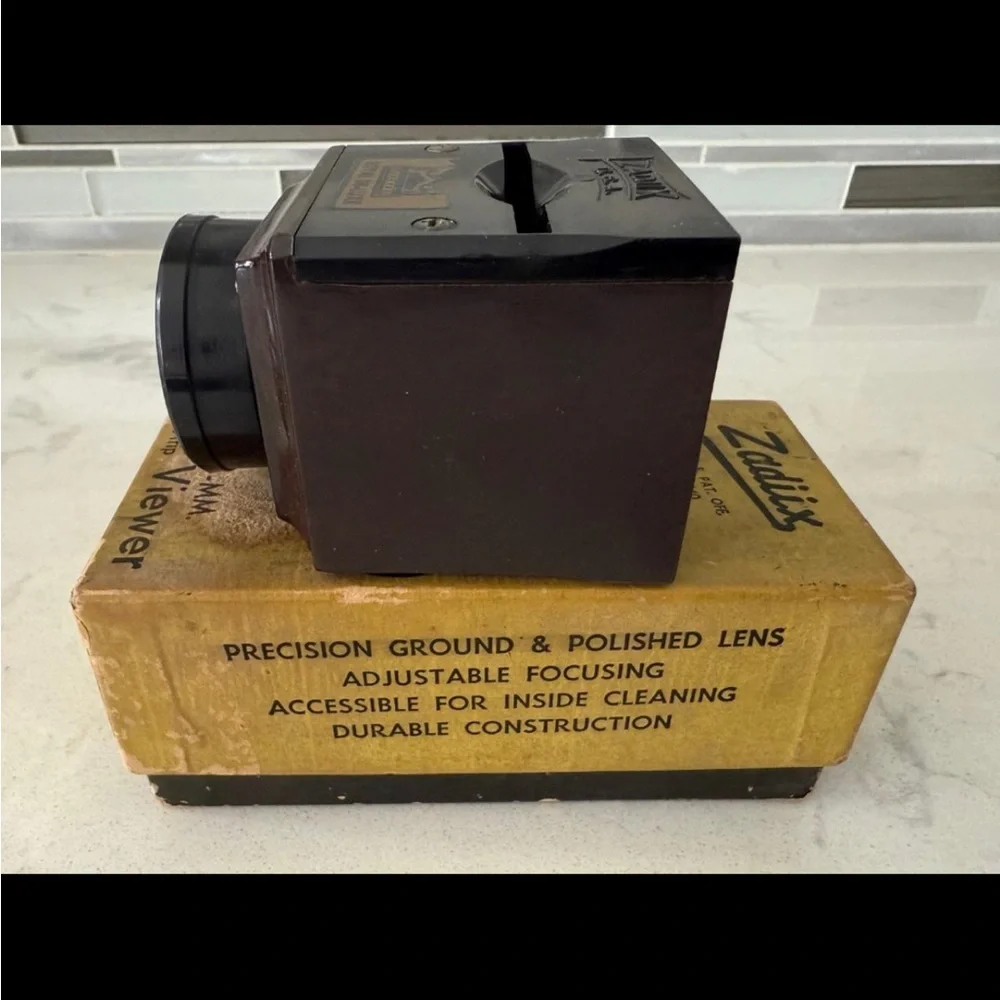 VINTAGE ZADIIX 35 mm SLIDE VIEWER ROYAL DE-LUXE ORIGINAL BOX BAKELITE?